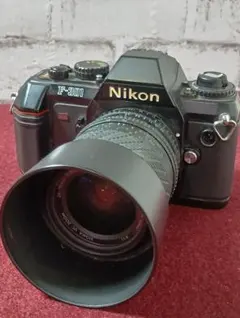Nikon F-301 一眼レフカメラのサムネイル
