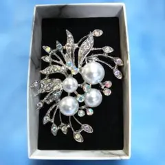 【新(再)入荷】No.31ー1　フェイクパールのブローチ