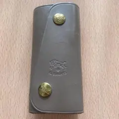 IL BISONTE グレー レザー キーケース