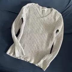 Te chichi グレー Vネックセーター