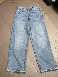 ワイド　ストレート　ジーンズ