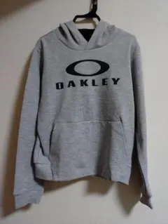 OAKLEY グレー パーカー フード付き　150 新品