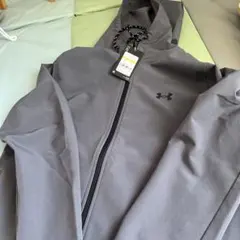 Under Armour グレー M ルーズパーカー
