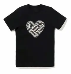 TシャツCOMME des GARÇONS PLAYロゴ入りギャルソン