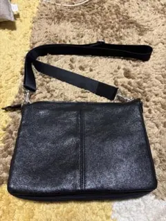 レザー サコッシュ ショルダーバッグ ブラック