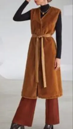 ブラウンファーロングベスト ベルト付き　ベスト