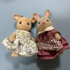 シルバニアファミリー 人形2体 花柄ドレス