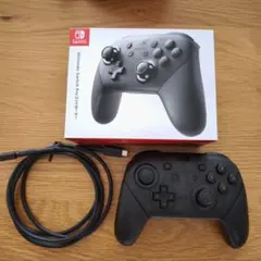 美品　Nintendo Switch Pro Controller ブラック