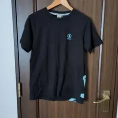 AIGLE ロゴ入り黒Tシャツのサムネイル