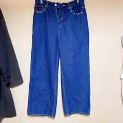 Item thumbnail for item b4140e43-b0ed-4f32-bf8f-b720cdd260c6