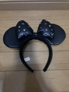 スタッズ付き黒レザー調　ミニーカチューシャ