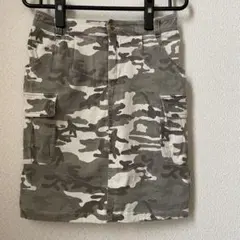 オリーブデオリーブ　カモフラージュ柄タイトスカート