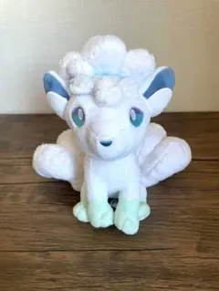 アローラ　ロコン　ぬいぐるみ　ポケモン