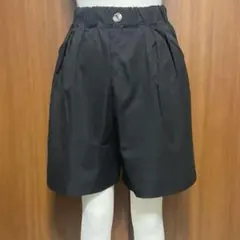 ショートパンツ タック入り ゴムウエスト　新品未使用