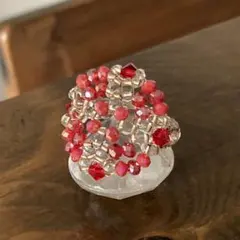 10ー12号　ビーズリング　ツインビーズ×ボタンカットビーズ　赤×クリアゴールド