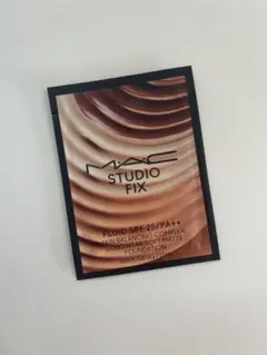 MAC Studio Fix Fluid NC20 サンプルのサムネイル