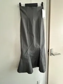 【未着用】 SNIDEL　スナイデル　タイトヘムスカート　00 タグあり