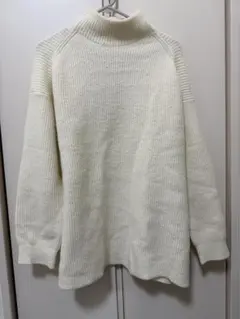 GU 長袖タートルネックニット アイボリー XSサイズ