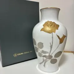 大倉陶園 金彩 薔薇 花瓶のサムネイル
