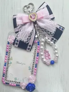 Item thumbnail for item ebf44f90-ab16-471e-be71-0db2b863ee88