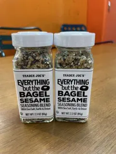 【新品未開封】Trader Joe's トレジョ　エブリシングシーズニング　2本のサムネイル