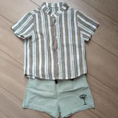 ストライプ半袖シャツとショートパンツセット