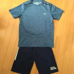スポーツTシャツSとハーフパンツ セット
