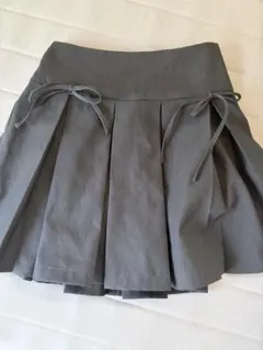 グレー プリーツ ミニスカート リボン付き INGNIのサムネイル