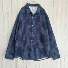 長袖　シャツ　XLサイズ　ネイビー　総柄 　おしゃれ　カジュアル　。