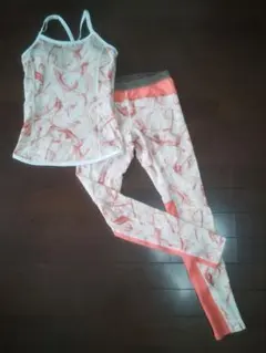 ヨガウェア タンクトップとレギンスセット＋おまけ付き