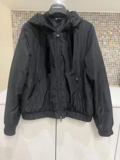 エンポリオアルマーニ　EA7 レディースアウター　黒　ダウン　フード付き