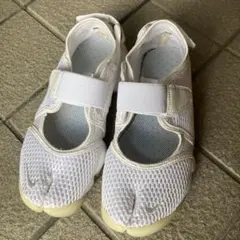 Nike エアリフト ホワイト 24センチ 2026年最新】NIKE エアリフト 24 白の人気アイテム - メルカリ