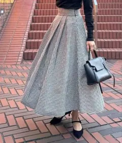 【美品】JENNE ジェンヌ レトロフレアスカート 千鳥格子 ロング Sサイズのサムネイル