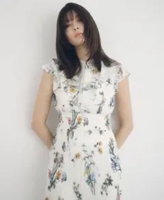 新品未使用】北川景子さん着用 ダブスタ フラワーシフォンブラウス 38