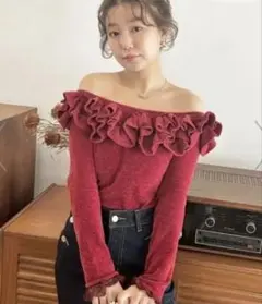 LILY BROWN モールフリルニットトップスのサムネイル