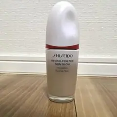 SHISEIDO REVITALESSENCE SKIN GLOW220