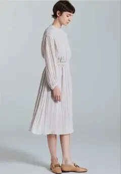 美品Ballseyランダムプリーツジョーゼットワンピーストゥモローランドのサムネイル