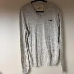 Hollister Vネック 長袖ニット ライトグレーのサムネイル