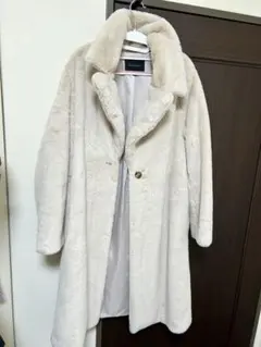 バナナリパブリック　 クリーム色ファー素材ロングコート
