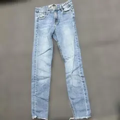 ZARA スキニーデニム カットオフ ライトブルーのサムネイル
