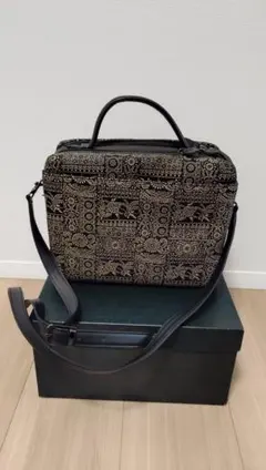 美品 ゲンテン ヤク ショルダーバッグ 2way パンチング レザー