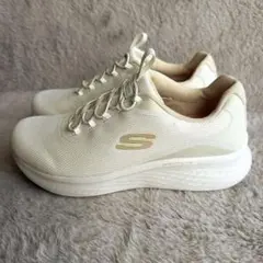 【新品】SKECHERS スケッチャーズ　幅広　エアクールメモリーフォーム
