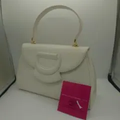 Item thumbnail for item fea266dc-6d19-4ff7-ad16-cde1bcdfbc99