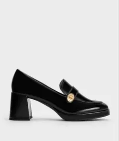 CHARLES & KEITHメタリックアクセント ローファーパンプスのサムネイル