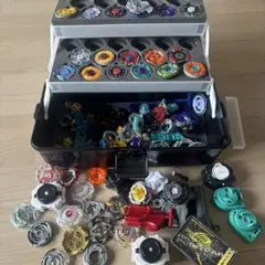 ベイブレード セット 多数のベイブレードと収納ケース付き