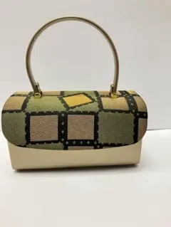 Item thumbnail for item b342fe51-a401-450e-9d2d-13e755a07a72