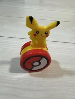 ピカチュウ ポケモンボール フィギュア