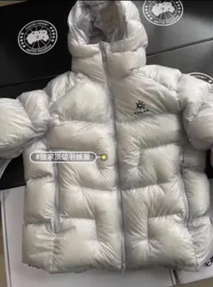 【KAILAS】高品質ホワイトダウン採用。フード付きで風を遮り、暖かさを逃さない