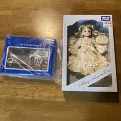 リカちゃん人形とミニカーセット