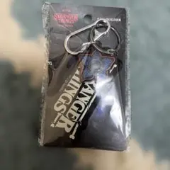 ストレンジャーシングス　スリーコインズ　コラボ　キーホルダー　ロゴ